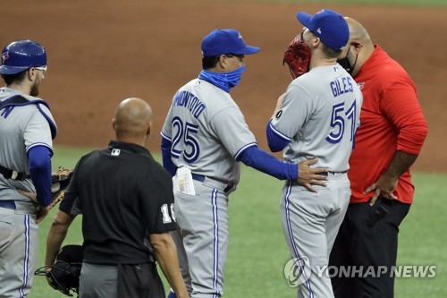 MLB 토론토 마무리 자일스 팔꿈치 통증…이탈 가능성도