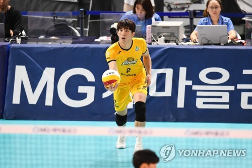 KB손보 황택의, 첫 프로배구 연봉킹…양효진은 8년 연속 1위