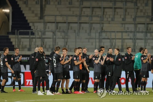 독일프로축구 브레멘, 40년 만의 2부 강등 위기서 탈출