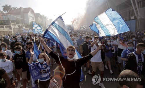 '라리가 우승팀' 데포르티보, 코로나에 경기 못치르고 3부 강등