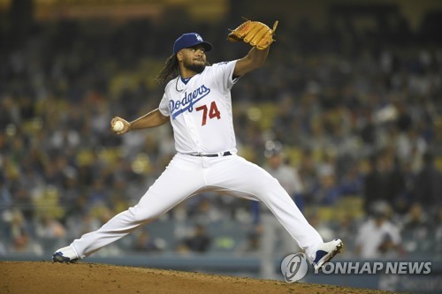 다저스 얀선, 코로나19 감염됐다가 회복…팀 훈련 지각 합류