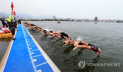 '가혹행위'에 극단적 선택한 선수…이용 의원 철저히 수사하라