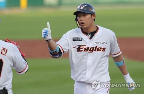 한화 하주석, 청백전서 투런 홈런…3경기 연속 홈런포