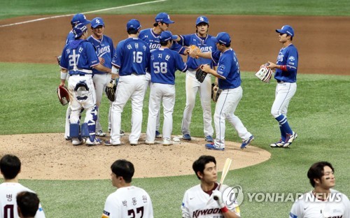 '선발 전원 20안타 폭발' 삼성, 키움 꺾고 4위 점프