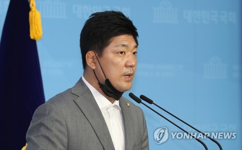 이용 의원 트라이애슬론 최숙현 선수 사망사건 철저 수사 촉구(종합)