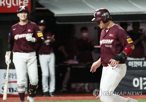 kt, 키움 꺾고 3연속 위닝시리즈…7위 도약