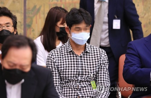 미성년자에 술 강요·고막 터진 선수도…증언으로 본 피해 실상