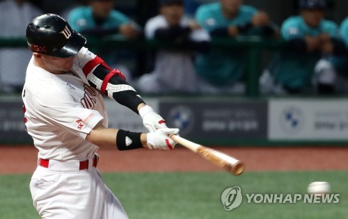 로맥, 역전 끝내기 투런포 폭발…SK, 롯데에 재역전승