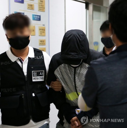 경주시 트라이애슬론 '팀닥터' 죄송합니다…영장심사 출석(종합)