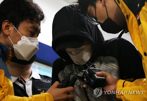 경주시 트라이애슬론 '팀닥터' 죄송합니다…영장심사 출석(종합)