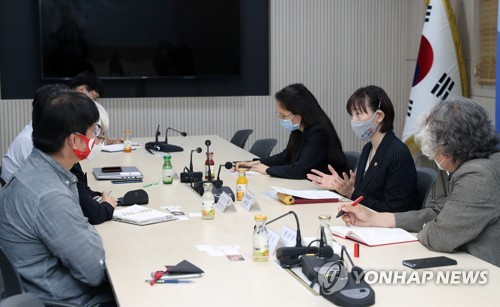 최윤희 문체부 차관, 전문가들과 스포츠 인권 보호 방안 논의