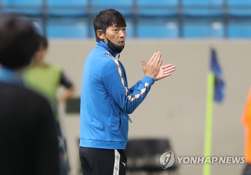 모처럼 웃은 성남 김남일 감독 분위기 살아나고 있습니다