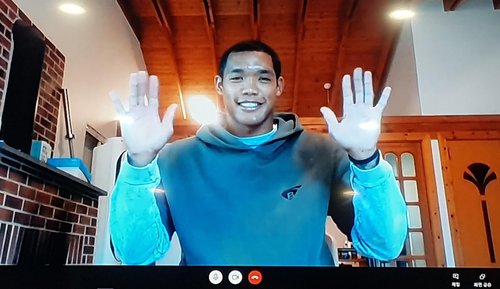 러셀, 24일 고척돔 훈련…손혁 감독 화려한 경력의 젊은 야수