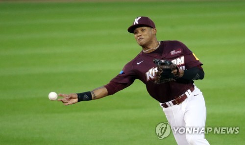 '빅리그 올스타 출신' 러셀이 보여준 것…안타·타점·차분함