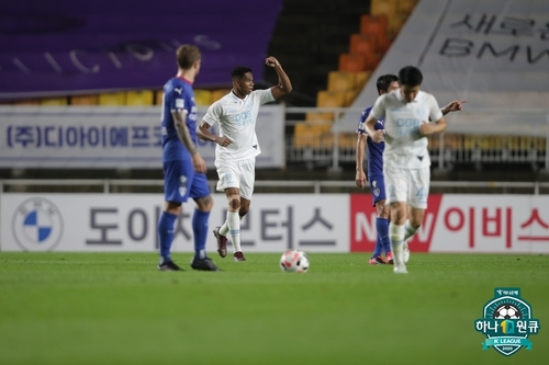 '7월 전승' 울산, 8월도 승리로 시작…주니오 결승골+선두질주(종합)