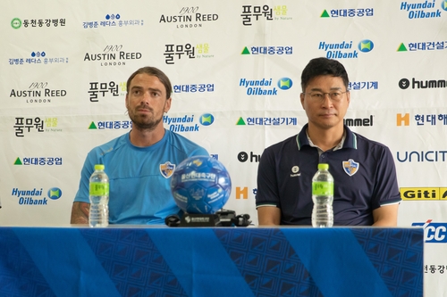 '8연승 도전' 울산 김도훈 감독 우리는 우승을 해야 하는 팀!