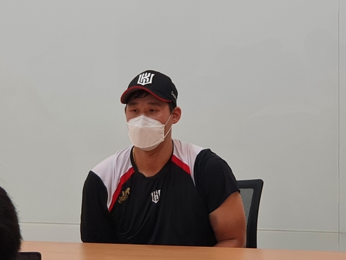 '이젠 kt 포수' 이홍구의 각오…포스트시즌에 꼭 뛰고 싶어