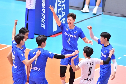 남자배구 한국전력 '새 얼굴' 박철우·이승준 앞세워 대변신