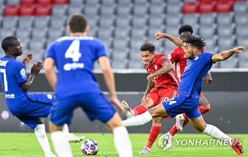 바르셀로나, 나폴리 꺾고 UCL 8강 진출…뮌헨도 첼시에 대승