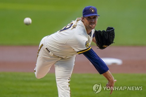 린드블럼, 홈런 3방 맞고 4이닝 4실점…패전은 면해