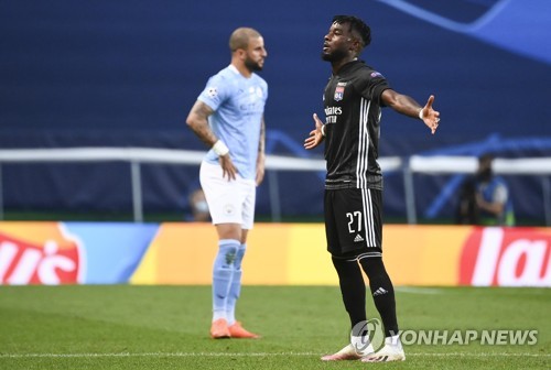 리옹, UCL 8강서 우승후보 맨시티 3-1 격파 이변…뮌헨과 격돌