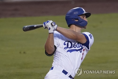 'MLB 형제' 카일·코리 시거, 한 경기서 나란히 홈런