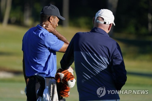 '냉찜질'에 떠오른 부상주의보…우즈 오일 때문에 뜨거워서