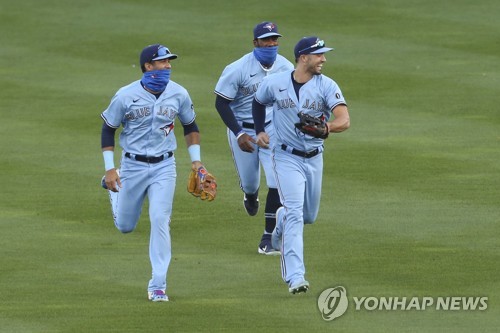 토론토, 더블헤더 싹쓸이…류현진 승리부터 5연승(종합)