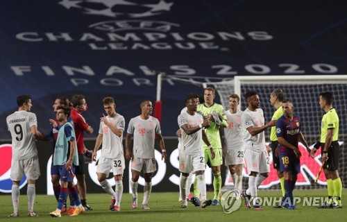 '골 잔치' 뮌헨, 바르셀로나 8-2로 완파하고 UCL 4강 진출