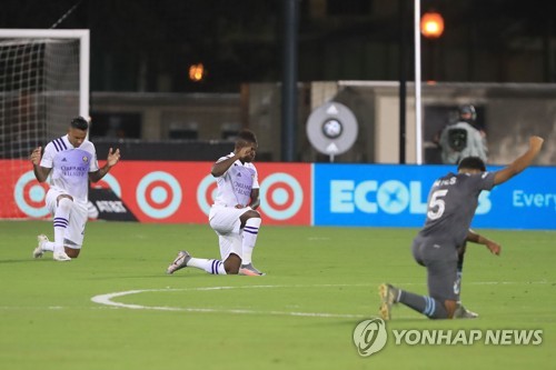 흑인 피격에 다시 멈춘 미국 프로스포츠…선수들 줄줄이 보이콧