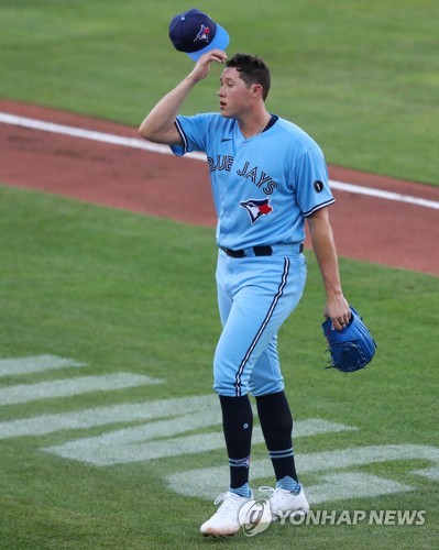 MLB 토론토 특급신인 피어슨, 팔꿈치 통증 호소…부상자 명단