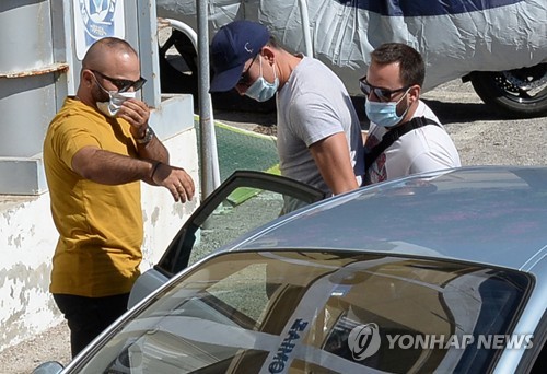 맨유 매과이어, 그리스 휴가지에서 폭행 사건 연루 체포