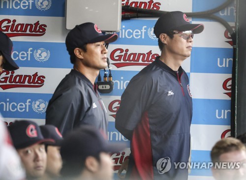 허문회 롯데 감독 전날 실책 4개, 처음이자 마지막 될 것