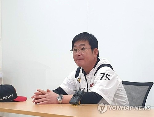 류중일 LG 감독, 소신 발언 오심 번복할 수 있는 장치 필요