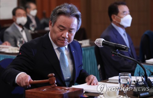 체육회 정관 개정 승인 지연…체육회·KOC 분리로 불똥 튀나