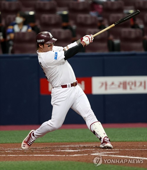 박병호, 7년 연속 20홈런 금자탑…이승엽 이어 두 번째