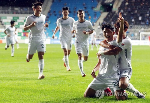 인천, 새 감독 효과는 '아직'…성남에 0-2로 져 15경기 무승