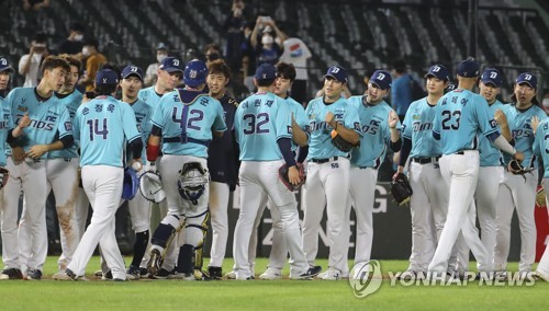 선두 NC, 신민혁 깜짝투로 롯데 7연승 저지…2위 키움 먼저 50승(종합)