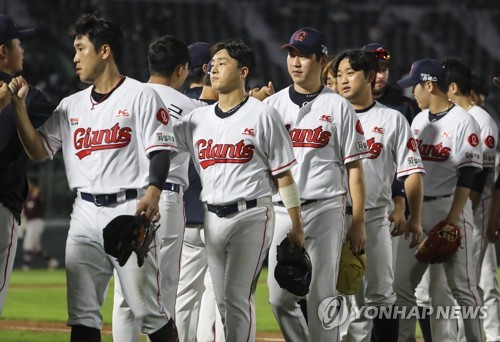 KIA 나지완 9회말 역전 끝내기 3점포…롯데·kt 승리 합창(종합)
