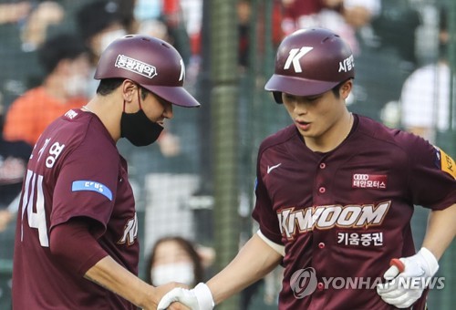 싹쓸이 당한 NC, 키움에 반게임 차 쫓기는 1위