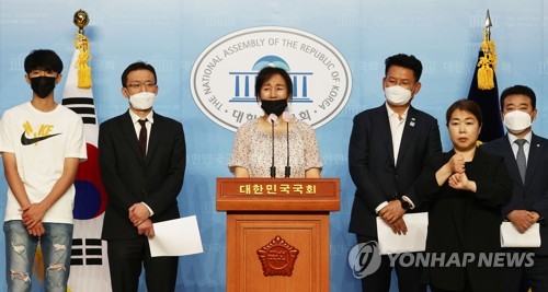 유족 고유민 구단 사기계약에 속아…현대건설 은퇴 의사였다(종합)