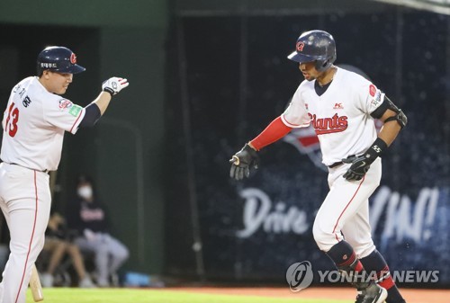 '루친스키 13승' NC, SK 제압…2위 키움과 간격 1.5경기로 벌려
