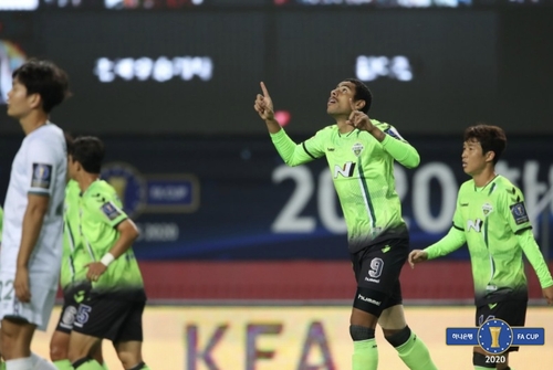 세 번 실수는 없다…전북, 성남 1-0 잡고 FA컵 결승 진출