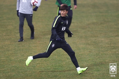 이청용, 무릎 부상으로 축구대표팀 10월 소집서 제외