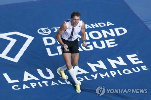 남자장대높이뛰기 뒤플랑티스, 붑카 이후 최고 기록…6ｍ07