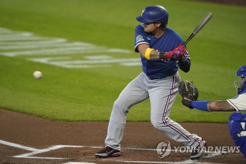 추신수, 볼넷 2개로 제 몫…텍사스는 5연패 부진