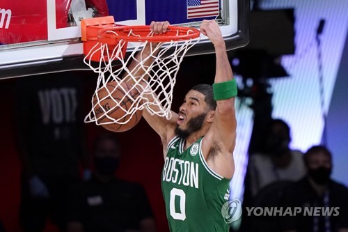 '헤이워드 복귀' NBA 보스턴, 마이애미에 2패 뒤 첫 승리