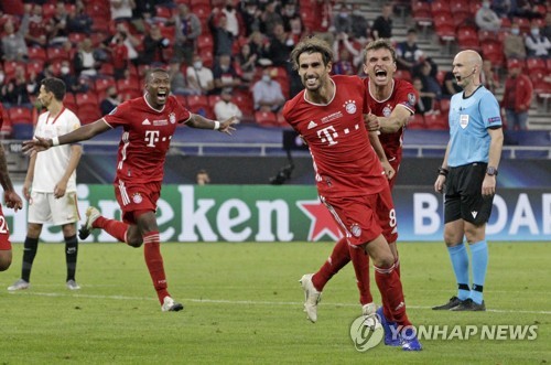 바이에른 뮌헨, UEFA 슈퍼컵도 우승…세비야에 2-1 역전승
