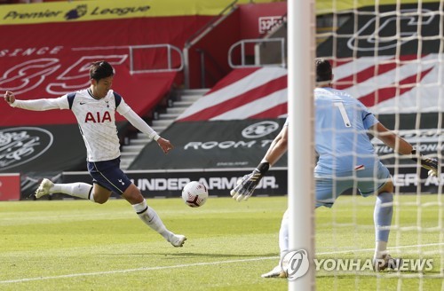 '매드 SON데이' 4골 폭발…손흥민, EPL 첫 해트트릭(종합2보)