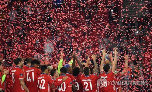 바이에른 뮌헨, UEFA 슈퍼컵도 우승…세비야에 2-1 역전승